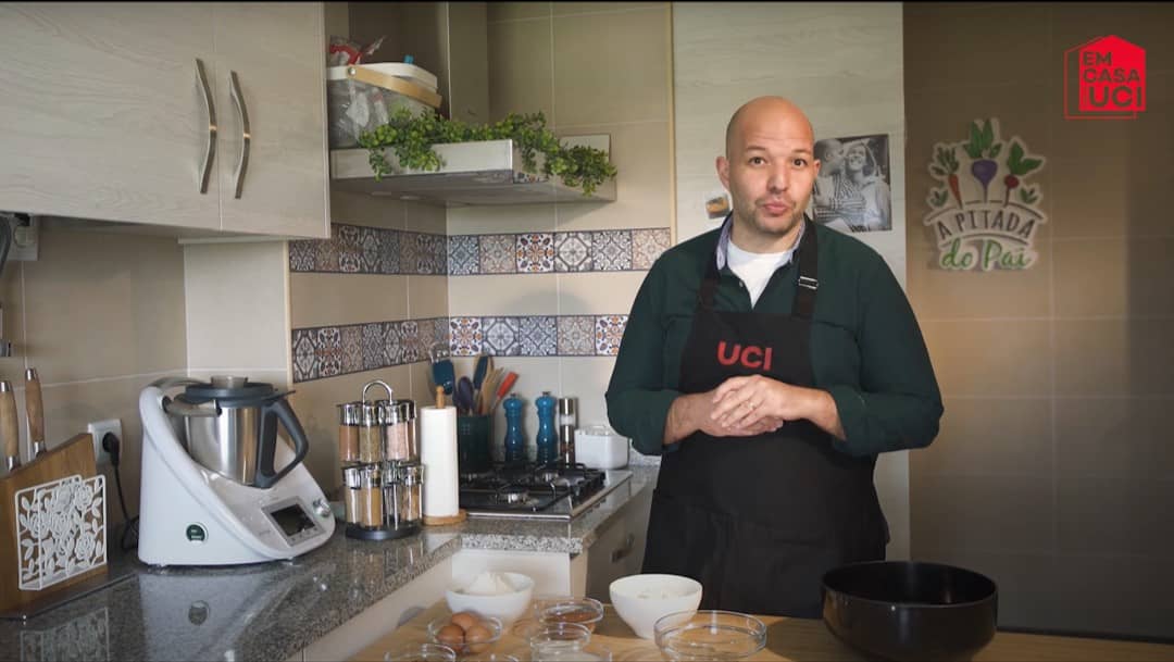 Em Casa com a UCI: Como fazer um folar de chocolate e avelã?